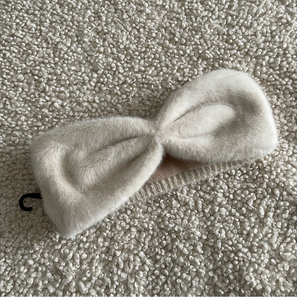 Coco + Carmen winter headband